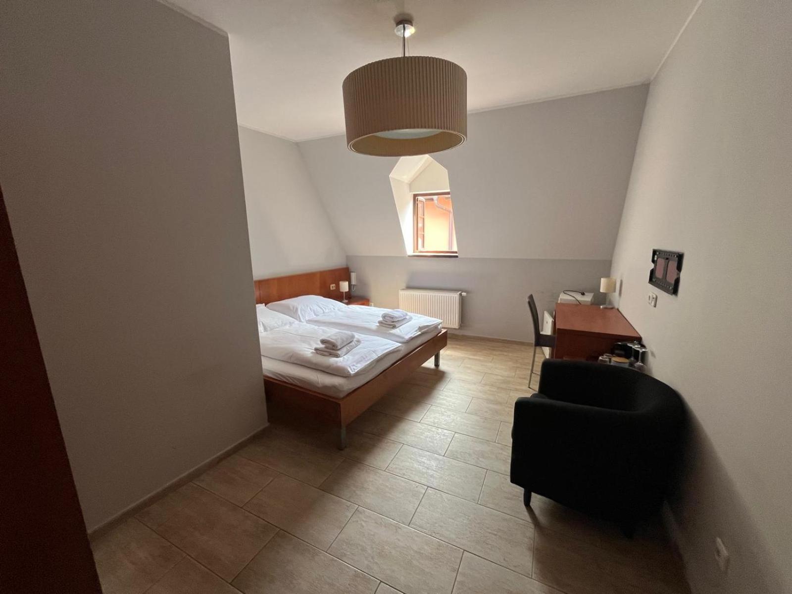 Nevinne Apartmany Kolín Eksteriør bilde