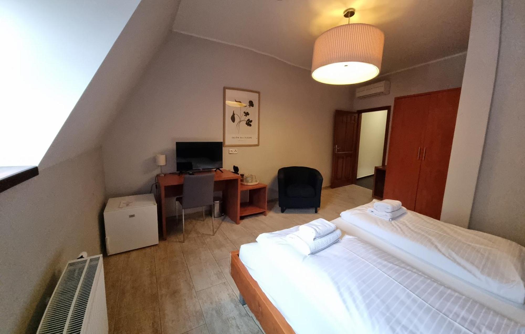 Nevinne Apartmany Kolín Eksteriør bilde
